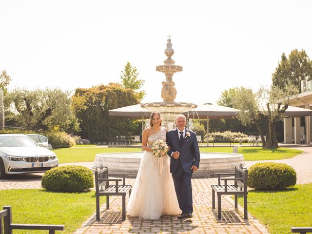 Il matrimonio di Luca e Emily a Erbusco, Brescia 25