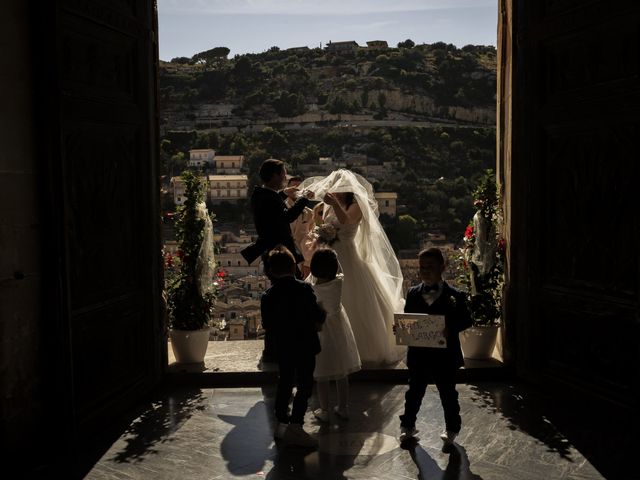 Il matrimonio di Valentina e Martino a Modica, Ragusa 19