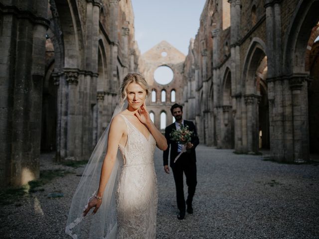 Il matrimonio di Joshua e Ulrike a Chiusdino, Siena 59