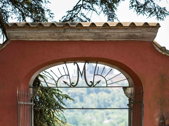 Il matrimonio di Carl e Lina a Barga, Lucca 31