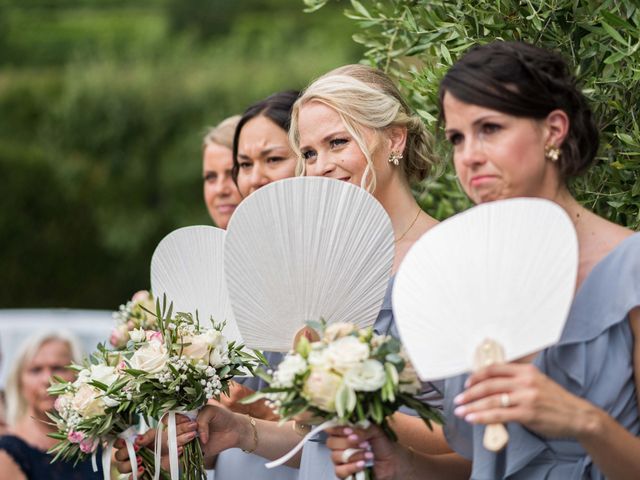 Il matrimonio di Carl e Lina a Barga, Lucca 62