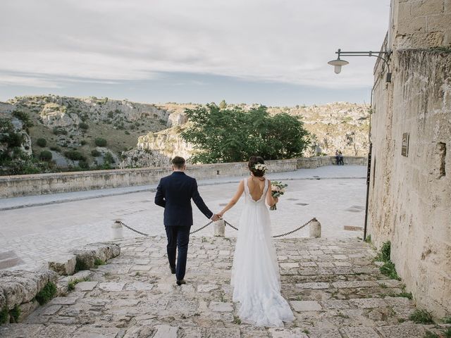 Il matrimonio di Emanuele e Antonella a Matera, Matera 43