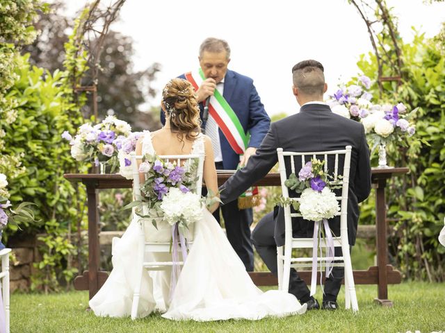 Il matrimonio di Luca e Sara a Monticelli Brusati, Brescia 19