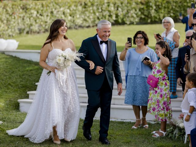Il matrimonio di Luca e Serena a Roseto degli Abruzzi, Teramo 13