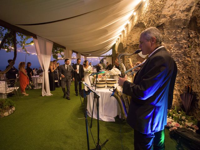 Il matrimonio di Francesco e Roberta a Amalfi, Salerno 35