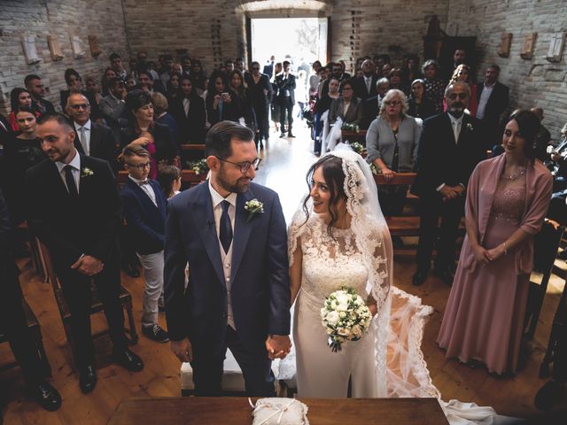Il matrimonio di Dania e Luca a Mosciano Sant&apos;Angelo, Teramo 9