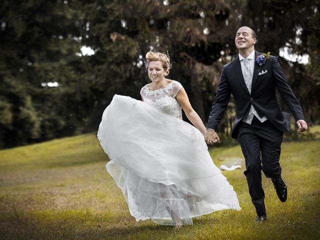 Il matrimonio di Luca e Mara a Cerro Maggiore, Milano 26