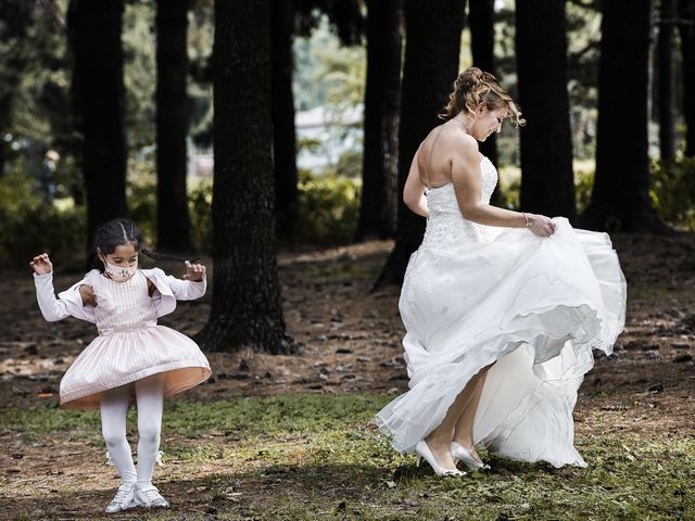 Il matrimonio di Luca e Mara a Cerro Maggiore, Milano 27