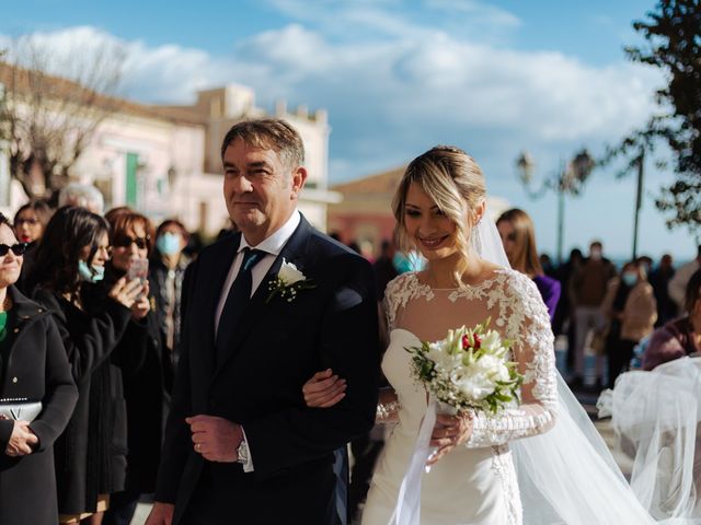 Il matrimonio di Loriana e Giovanni a Aci Castello, Catania 15