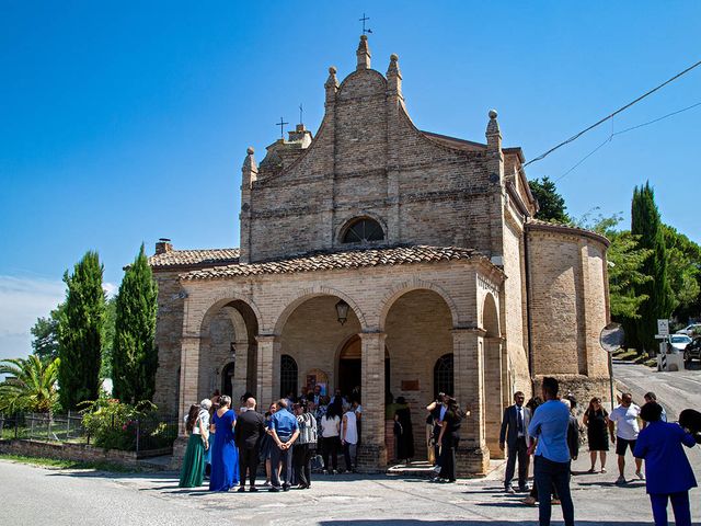 Il matrimonio di Dominga e Federico a Montottone, Fermo 27