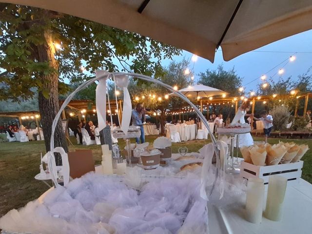 Il matrimonio di Andrea  e Laura  a Vicopisano, Pisa 32