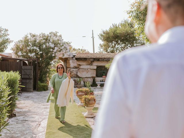 Il matrimonio di Claudia e Francesca a Margherita di Savoia, Bari 29