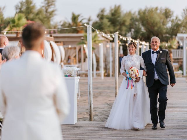 Il matrimonio di Claudia e Francesca a Margherita di Savoia, Bari 50