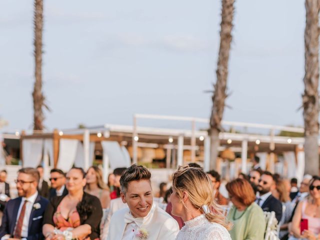 Il matrimonio di Claudia e Francesca a Margherita di Savoia, Bari 55