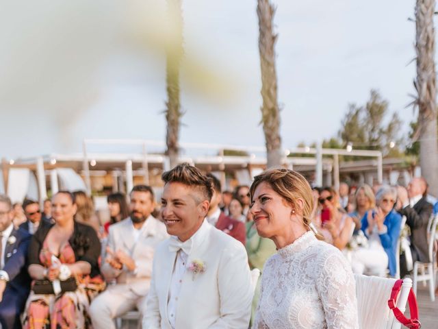 Il matrimonio di Claudia e Francesca a Margherita di Savoia, Bari 57