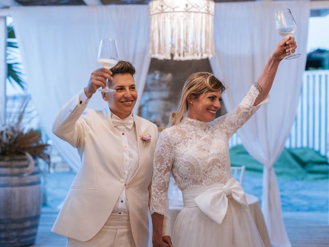 Il matrimonio di Claudia e Francesca a Margherita di Savoia, Bari 101