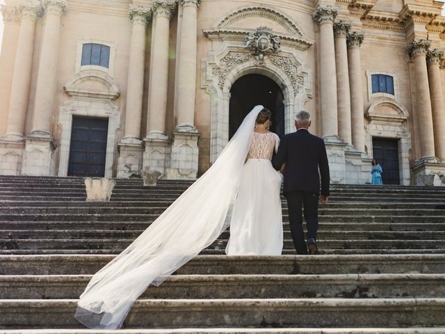 Il matrimonio di Maria Antonietta e Stefano a Ragusa, Ragusa 54