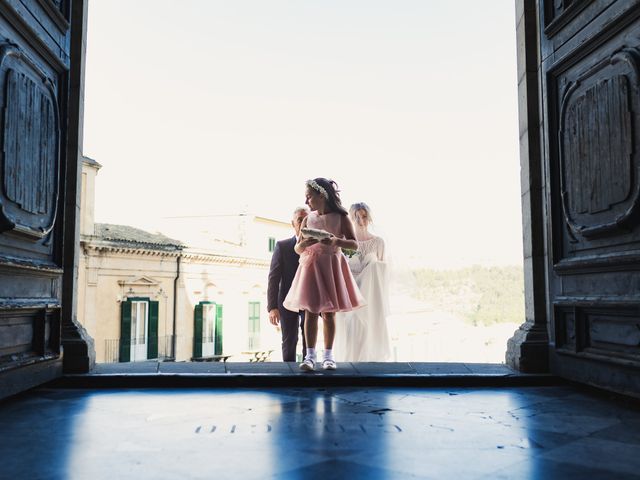 Il matrimonio di Maria Antonietta e Stefano a Ragusa, Ragusa 56