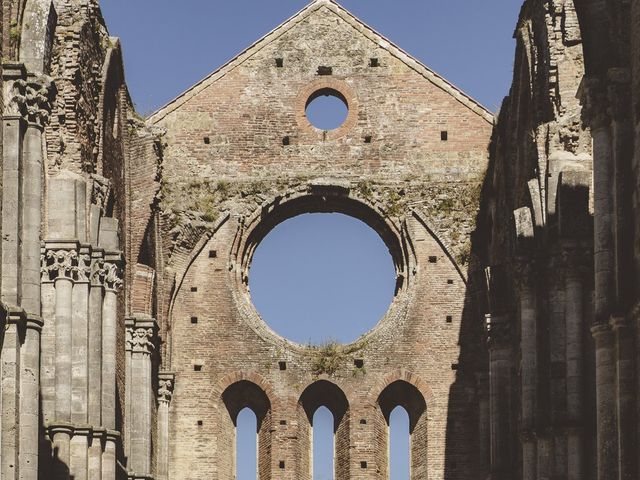 Il matrimonio di Andrea e Desy a Chiusdino, Siena 22