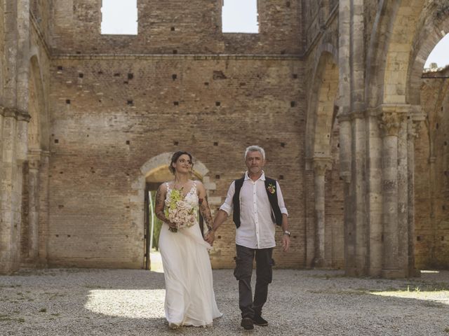 Il matrimonio di Andrea e Desy a Chiusdino, Siena 24