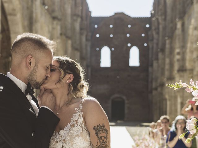 Il matrimonio di Andrea e Desy a Chiusdino, Siena 28