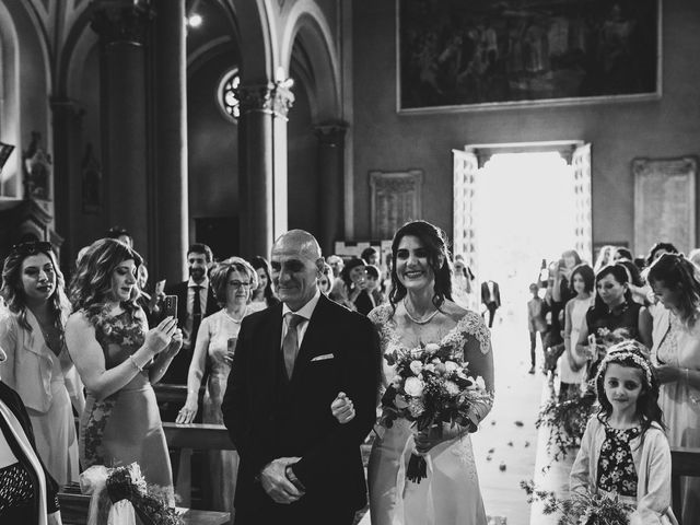 Il matrimonio di Gianluca e Angela a Besozzo, Varese 19
