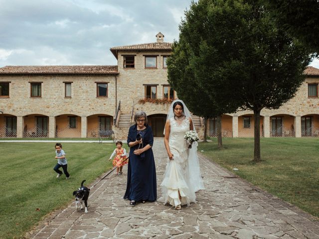 Il matrimonio di Alessio e Maria Sole a Castelraimondo, Macerata 10