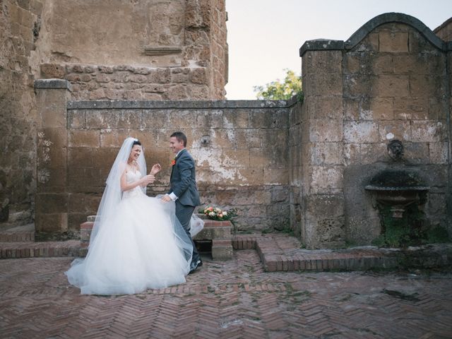 Il matrimonio di Tiziano e Ladis a Ischia di Castro, Viterbo 40