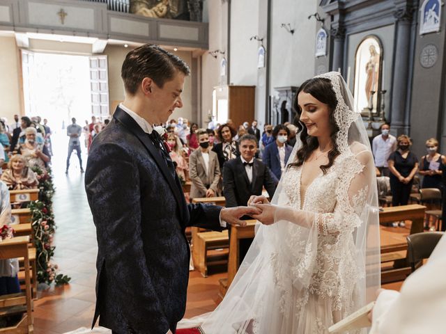 Il matrimonio di Matteo e Roberta a Calci, Pisa 29