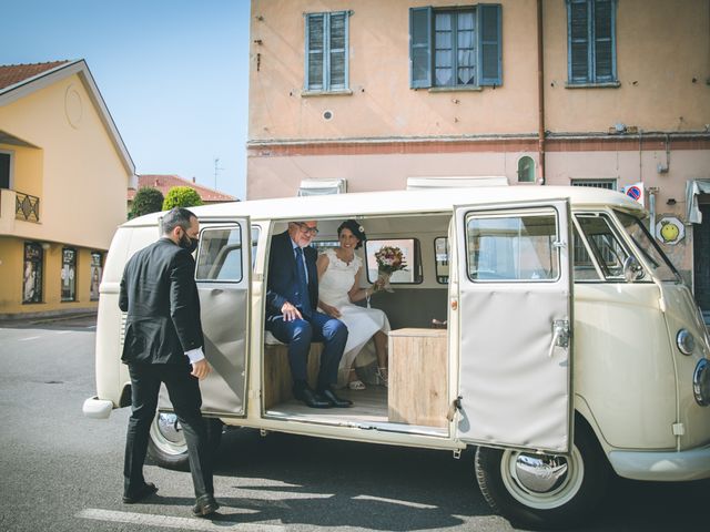 Il matrimonio di Daniele e Elena a Arese, Milano 21