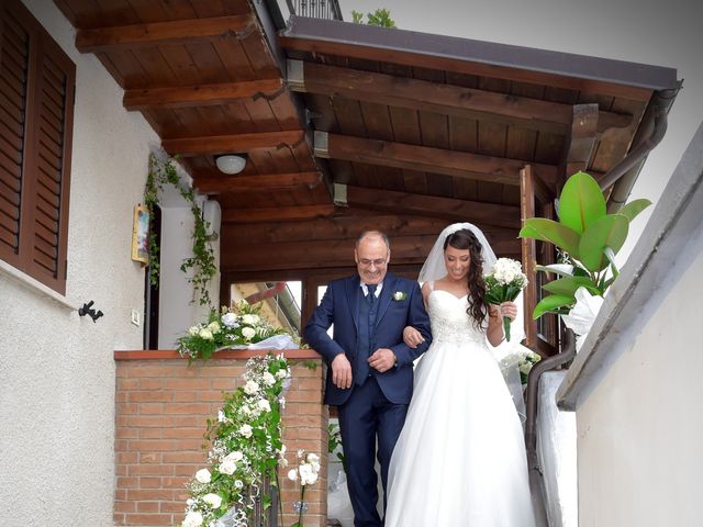 Il matrimonio di Andrea e Erika a Isola del Gran Sasso d&apos;Italia, Teramo 14