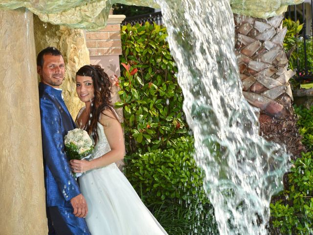 Il matrimonio di Andrea e Erika a Isola del Gran Sasso d&apos;Italia, Teramo 26