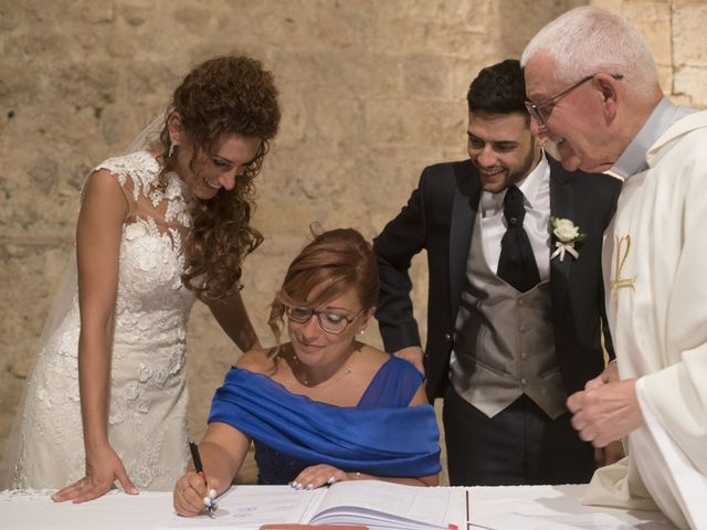 Il matrimonio di Flavio e Rossella a Monteriggioni, Siena 21