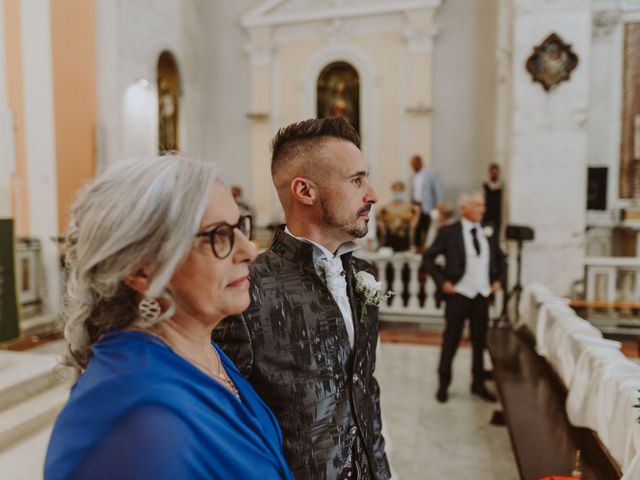 Il matrimonio di Andrea e Sara a San Benedetto dei Marsi, L&apos;Aquila 14