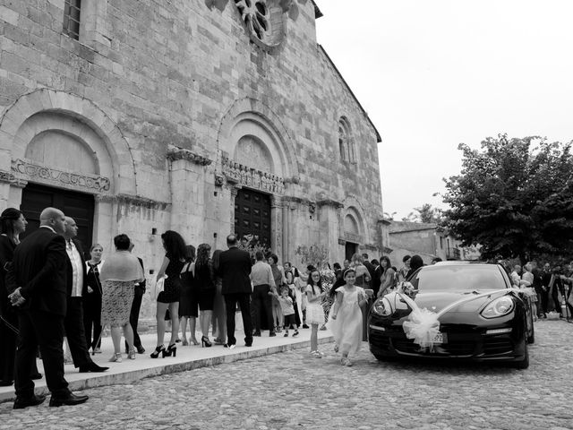 Il matrimonio di Marco e Sara a Torre de&apos; Passeri, Pescara 24