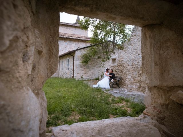 Il matrimonio di Marco e Sara a Torre de&apos; Passeri, Pescara 29