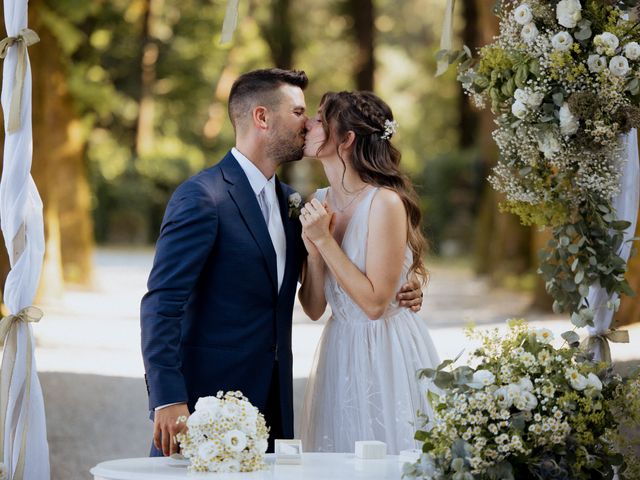 Il matrimonio di Luca e Giada a Vergiate, Varese 25