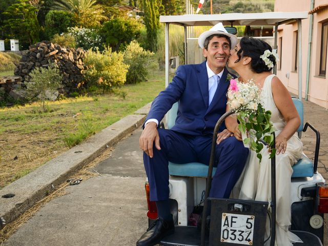 Il matrimonio di Gianmarco e Roberta a Stromboli, Messina 23