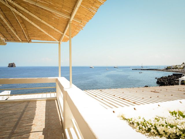 Il matrimonio di Gianmarco e Roberta a Stromboli, Messina 34