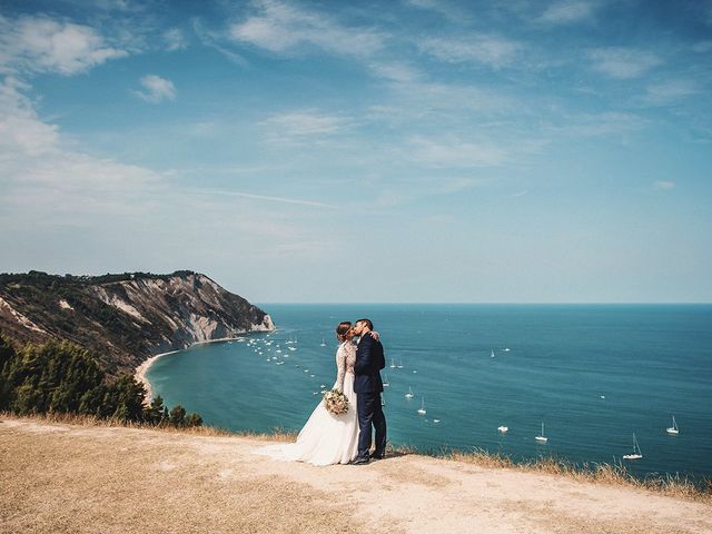 Il matrimonio di Claudia e Michele a Sirolo, Ancona 21