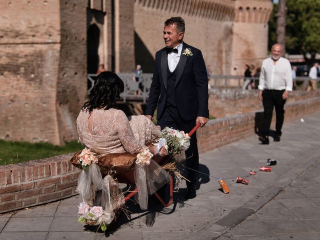 Il matrimonio di Giuseppe e Mirella a Forlimpopoli, Forlì-Cesena 25