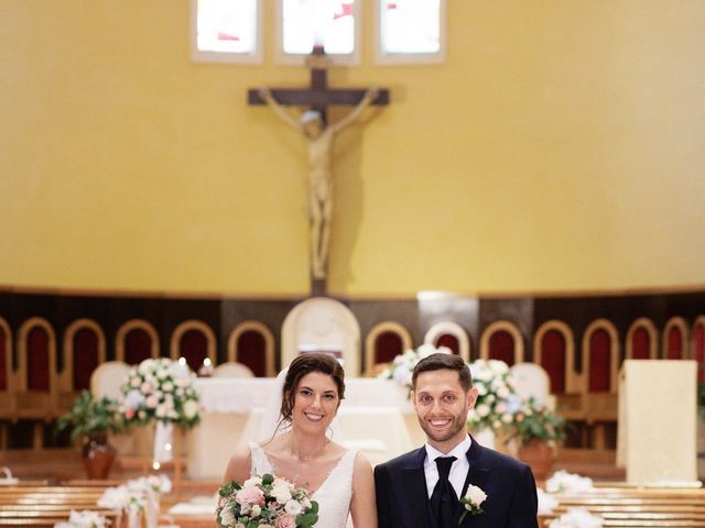 Il matrimonio di Alessia e Valerio a San Benedetto del Tronto, Ascoli Piceno 17