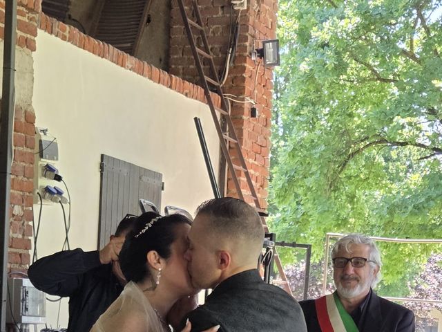 Il matrimonio di Luigi e Roberta  a Scaldasole, Pavia 11