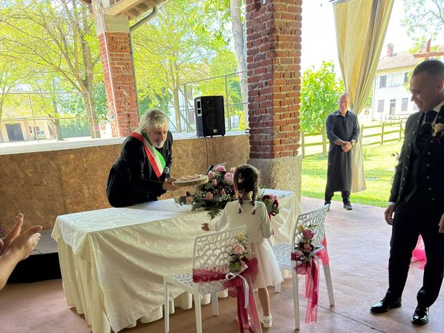 Il matrimonio di Luigi e Roberta  a Scaldasole, Pavia 20