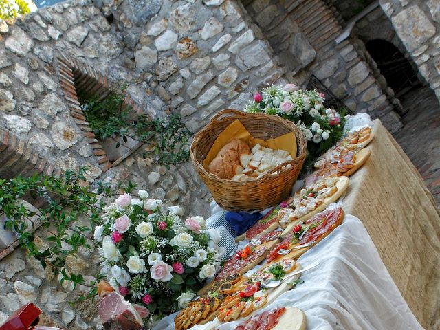 Il matrimonio di Lindim e Anastasia a Casaprota, Rieti 32