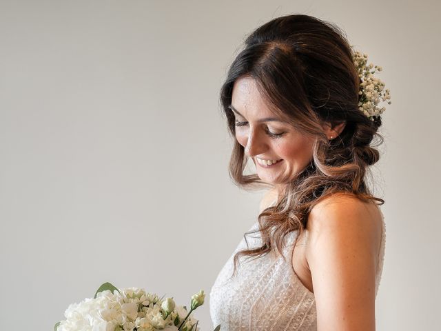 Il matrimonio di Simona e Roberto a Foggia, Foggia 30