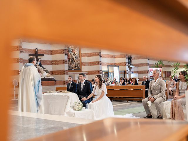 Il matrimonio di Simona e Roberto a Foggia, Foggia 63