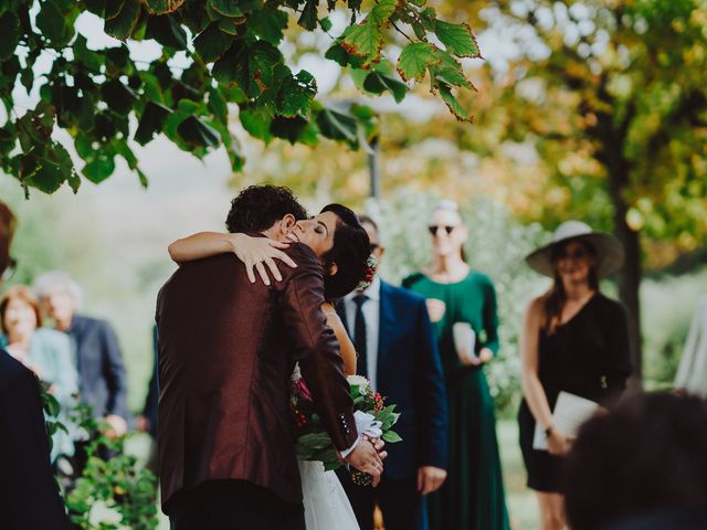 Il matrimonio di Lorenzo e Brenda a Montecarotto, Ancona 2