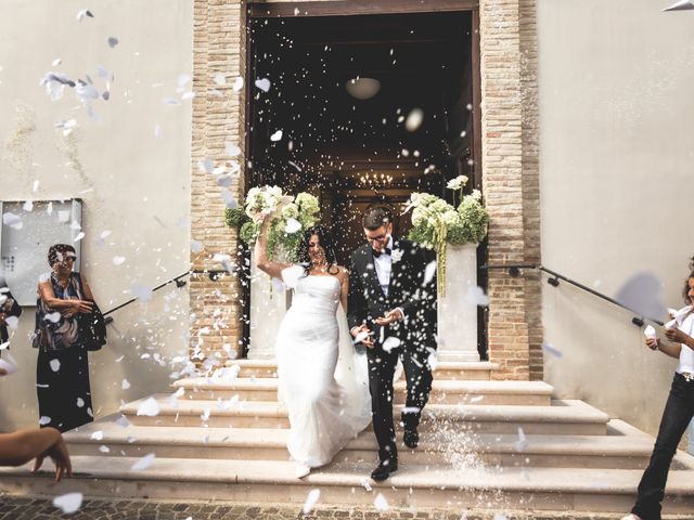 Il matrimonio di Valentina e Manuel a Tortoreto, Teramo 12