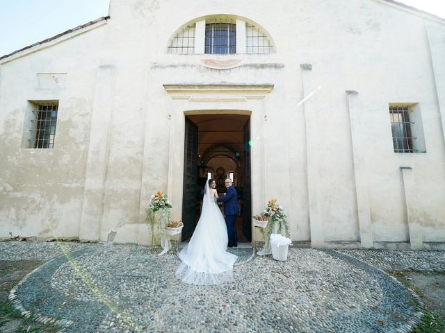Il matrimonio di Gianluca e Cristina a Gambolò, Pavia 33